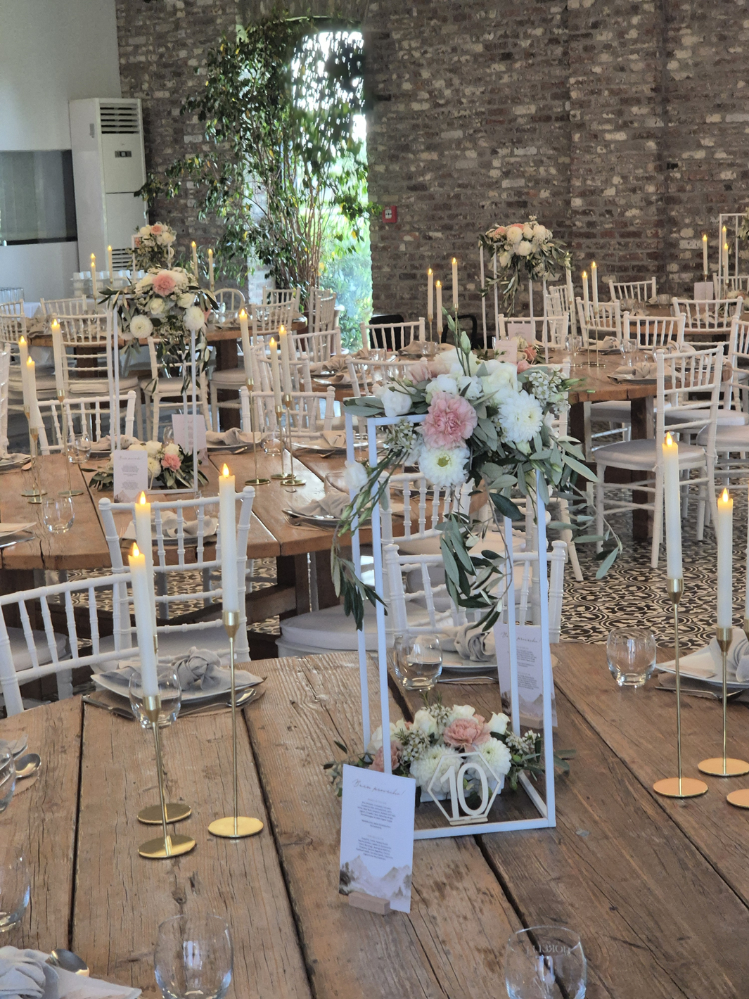 LED Kerzen | Stabkerzen Echtwachs leuchtend